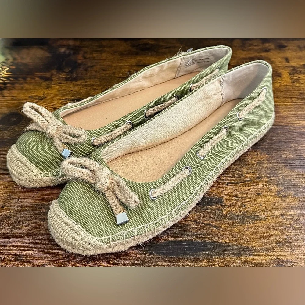 Franco Sarto Raffia Espadrilles Slip On Flat Shoes (Size 9.5)